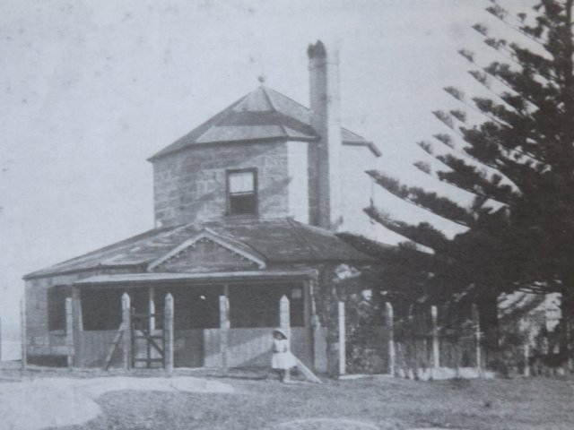 First school at Customs House, La Perouse